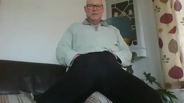 Snapshot of Tempted1973 chatting on February 8, 2026, 2:09 pm Tempted1973 online show from February 8, 2026, 2:09 pm