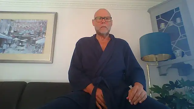 Snapshot of Tempted1973 chatting on July 28, 2026, 8:43 am Tempted1973 online show from July 28, 2026, 8:43 am