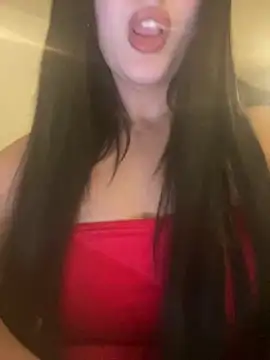 Snapshot of Sarahkhaalifa chatting on June 10, 2026, 9:03 pm Sarahkhaalifa online show from June 10, 2026, 9:03 pm
