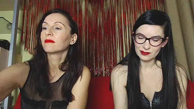 Snapshot of BDSMStars chatting on January 1, 2025, 6:37 am BDSMStars online show from January 1, 2025, 6:37 am