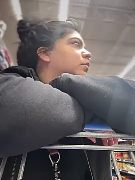 kimmiakiss22 online show from February 1, 2026, 8:51 pm