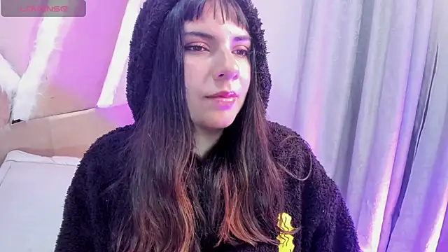 xhinata hyugax online show from January 5, 2026, 11:08 pm