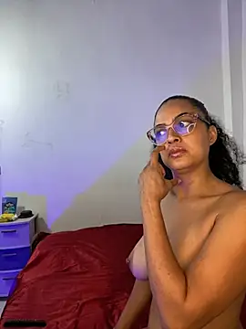 cataleya-miller  online show from February 12, 2026, 11:49 am