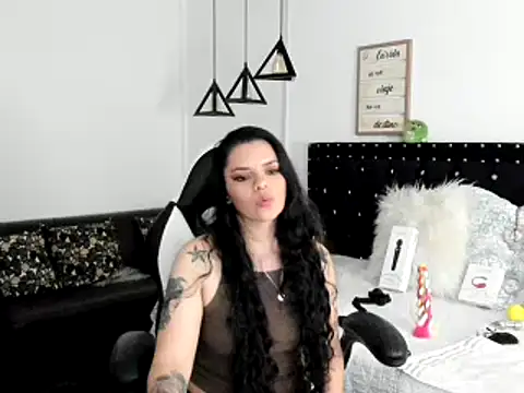 Snapshot of natasha_logan_ chatting on February 1, 2025, 10:15 am natasha logan online show from February 1, 2025, 10:15 am