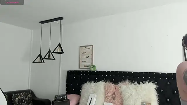 Snapshot of natasha_logan_ chatting on February 15, 2025, 4:03 am natasha logan online show from February 15, 2025, 4:03 am