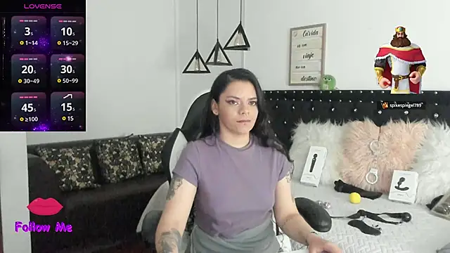 Snapshot of natasha_logan_ chatting on March 7, 2025, 10:13 am natasha logan online show from March 7, 2025, 10:13 am