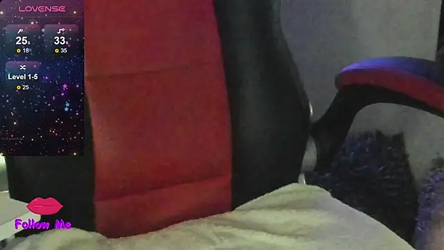 Snapshot of natasha_logan_ chatting on October 19, 2025, 4:02 am natasha logan online show from October 19, 2025, 4:02 am