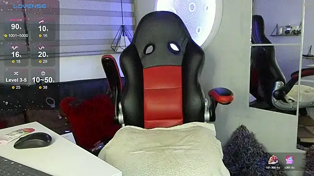 natasha logan  online show from February 28, 2026, 4:13 am