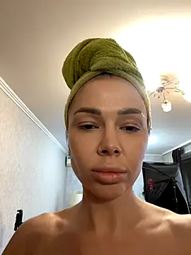 StripBianka online show from November 5, 2025, 9:09 am