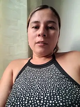 Snapshot of selena_gomez2 chatting on February 8, 2026, 10:35 pm selena gomez2 online show from February 8, 2026, 10:35 pm