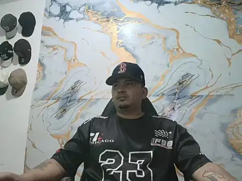 Snapshot of myke_andrade chatting on June 18, 2026, 5:19 am myke andrade online show from June 18, 2026, 5:19 am