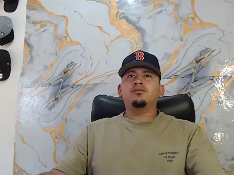Snapshot of myke_andrade chatting on July 25, 2026, 2:14 pm myke andrade online show from July 25, 2026, 2:14 pm