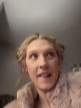 GoldenFlameGoddess online show from February 22, 2025, 1:00 am