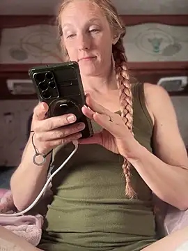 GoldenFlameGoddess online show from March 17, 2025, 8:09 pm