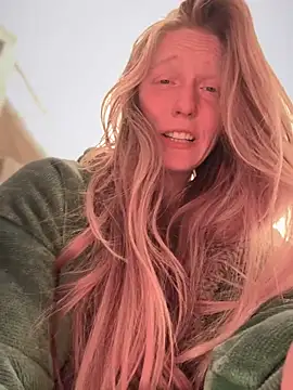 GoldenFlameGoddess online show from February 22, 2026, 4:16 pm