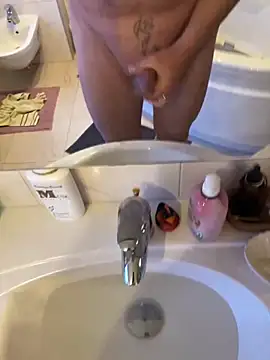 Snapshot of StripperOnStage chatting on January 9, 2025, 7:52 am StripperOnStage online show from January 9, 2025, 7:52 am