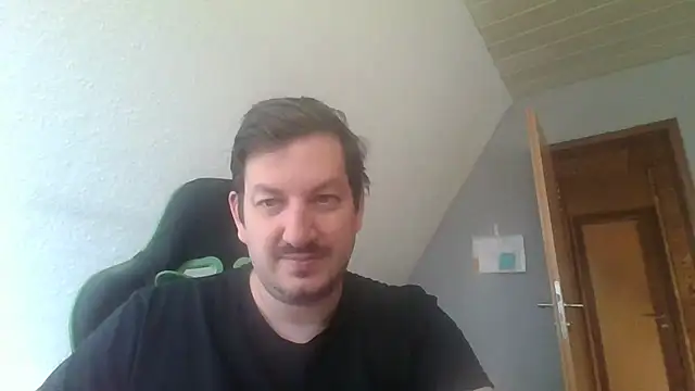 Golffahrer1982 online show from October 16, 2025, 2:18 pm