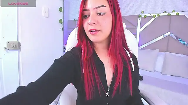 Zoe Lennoxx online show from January 3, 2025, 8:11 pm