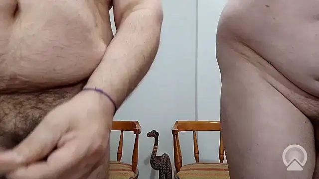 osoandcubcam online show from November 5, 2025, 9:59 pm