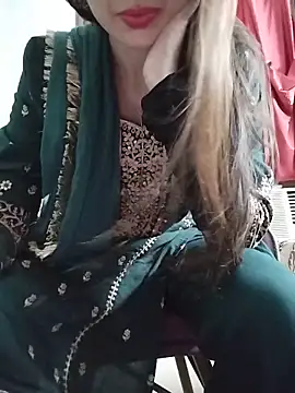 Snapshot of Noor_Darliing chatting on June 11, 2026, 4:05 pm Noor Darliing online show from June 11, 2026, 4:05 pm