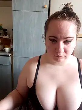 D Marinna online show from March 9, 2025, 8:07 am