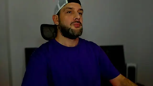 Snapshot of LexXHardy chatting on January 26, 2025, 9:40 pm LexXHardy online show from January 26, 2025, 9:40 pm