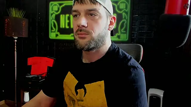 Snapshot of LexXHardy chatting on February 21, 2025, 11:33 am LexXHardy online show from February 21, 2025, 11:33 am