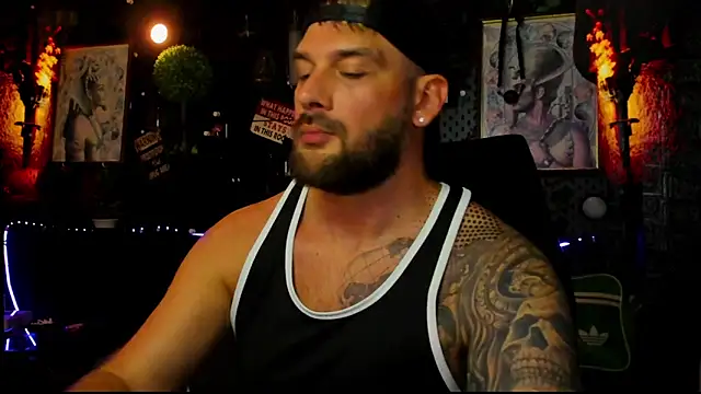 LexXHardy online show from July 11, 2026, 9:49 pm