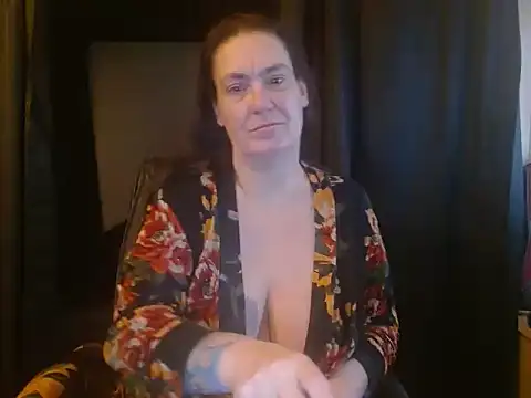 SimoneMoore online show from February 23, 2025, 9:48 pm