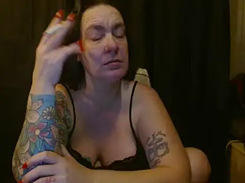 SimoneMoore online show from March 15, 2025, 10:57 am