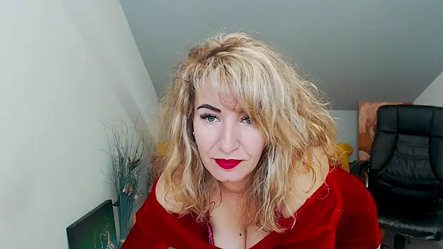 Snapshot of Cassandra_Hotty chatting on January 14, 2025, 4:25 am Cassandra Hotty online show from January 14, 2025, 4:25 am