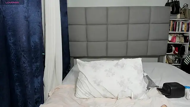 Snapshot of suhaila_suus chatting on November 23, 2025, 11:48 pm suhaila suus online show from November 23, 2025, 11:48 pm