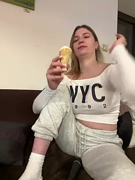 Snapshot of secretcrazy69 chatting on January 21, 2025, 5:30 pm secretcrazy69 online show from January 21, 2025, 5:30 pm