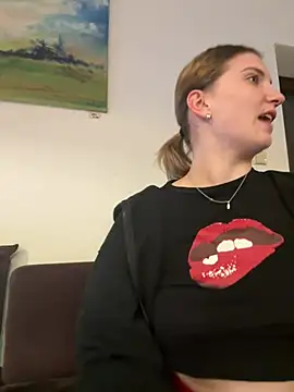 Snapshot of secretcrazy69 chatting on January 26, 2025, 5:34 pm secretcrazy69 online show from January 26, 2025, 5:34 pm