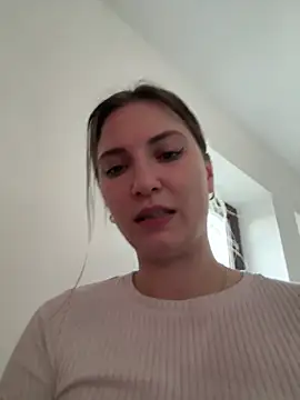 Snapshot of secretcrazy69 chatting on February 3, 2025, 3:38 pm secretcrazy69 online show from February 3, 2025, 3:38 pm