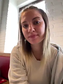 Snapshot of secretcrazy69 chatting on September 23, 2025, 9:45 am secretcrazy69 online show from September 23, 2025, 9:45 am