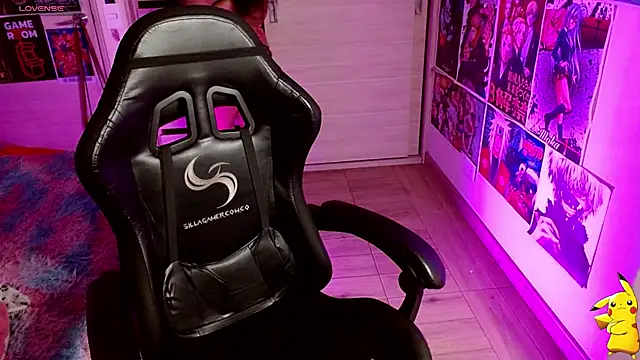 Snapshot of Emmachan19 chatting on September 24, 2025, 7:23 am Emmachan19 online show from September 24, 2025, 7:23 am