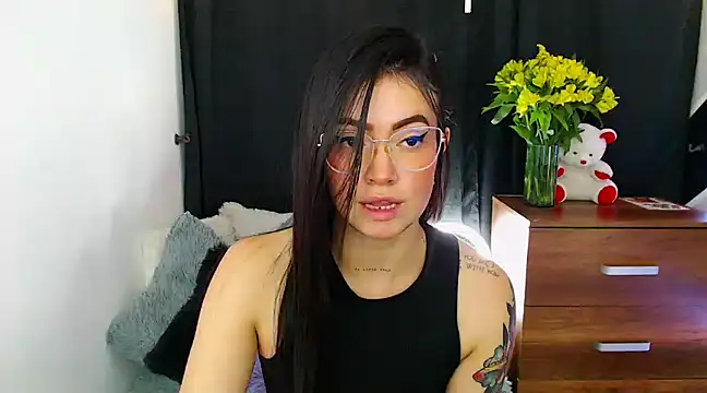 Snapshot of Isa_Maiden1 chatting on January 8, 2025, 10:27 pm Isa Maiden1 online show from January 8, 2025, 10:27 pm