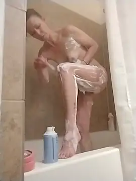 Snapshot of cammyquart chatting on March 1, 2025, 4:37 am cammyquart online show from March 1, 2025, 4:37 am