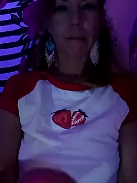 Snapshot of cammyquart chatting on October 25, 2025, 3:25 am cammyquart online show from October 25, 2025, 3:25 am