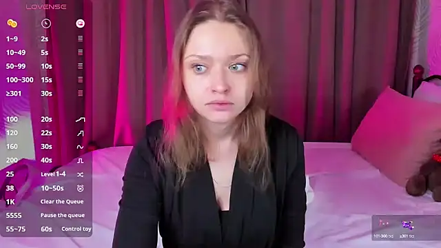 Snapshot of Linda_Bryant chatting on December 14, 2024, 12:44 am Linda Bryant online show from December 14, 2024, 12:44 am