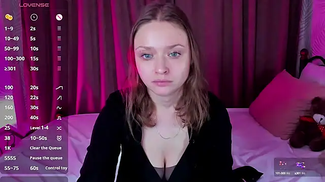 Snapshot of Linda_Bryant chatting on December 16, 2024, 3:51 am Linda Bryant online show from December 16, 2024, 3:51 am