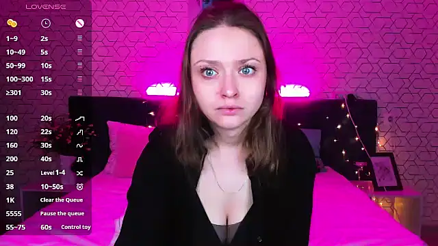 Snapshot of Linda_Bryant chatting on December 24, 2024, 12:55 am Linda Bryant online show from December 24, 2024, 12:55 am