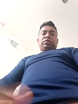 Diego leon27 online show from January 23, 2025, 8:45 pm