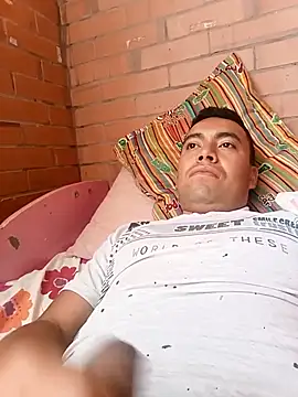 Diego leon27 online show from October 11, 2025, 4:49 pm