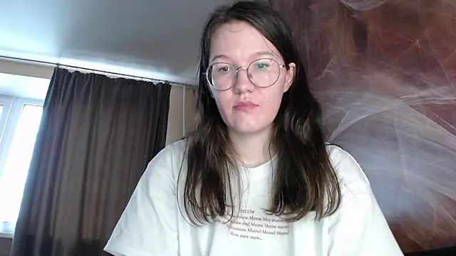 Snapshot of MiriamOr chatting on January 17, 2025, 10:11 am MiriamOr online show from January 17, 2025, 10:11 am