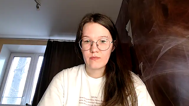 Snapshot of MiriamOr chatting on January 20, 2025, 7:25 am MiriamOr online show from January 20, 2025, 7:25 am