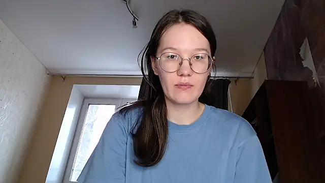 Snapshot of MiriamOr chatting on January 23, 2025, 7:22 am MiriamOr online show from January 23, 2025, 7:22 am