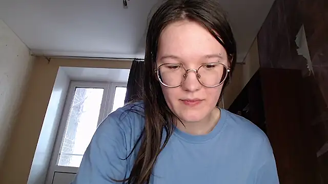 Snapshot of MiriamOr chatting on January 23, 2025, 10:32 am MiriamOr online show from January 23, 2025, 10:32 am