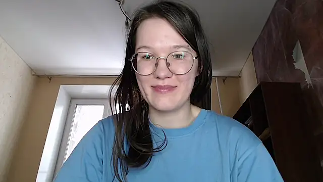 Snapshot of MiriamOr chatting on February 5, 2025, 10:19 am MiriamOr online show from February 5, 2025, 10:19 am